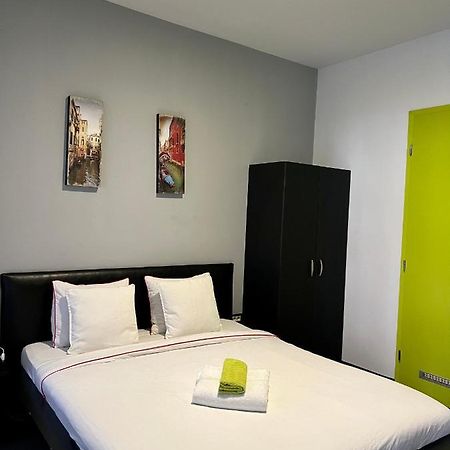 Himalayan Hostel Zagreb Extérieur photo