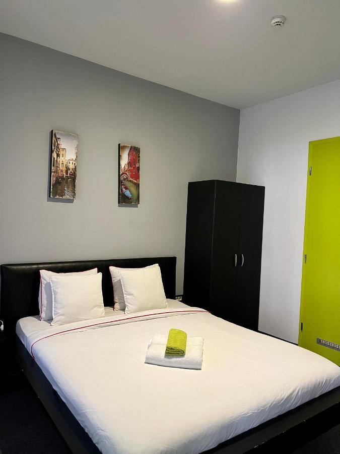 Himalayan Hostel Zagreb Extérieur photo